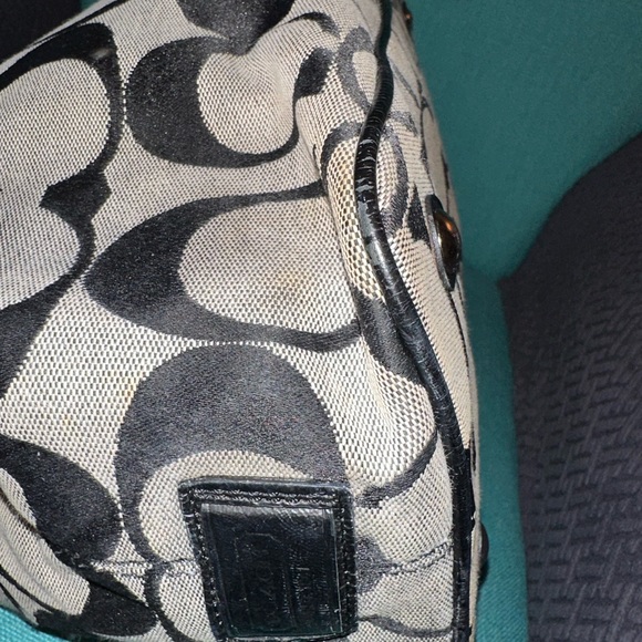 Coach Black Gray Signature Logo Canvas Kiss-lock Handbag Shoulder Bag - Picture 5 of 15